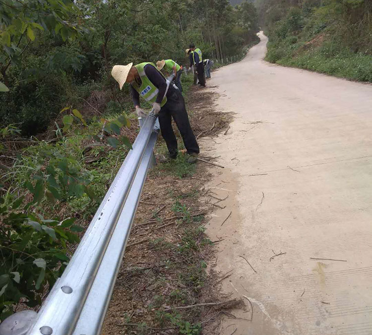 河池百色乡村公路护栏工程