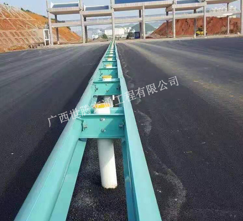 贵州高速护栏工程案例