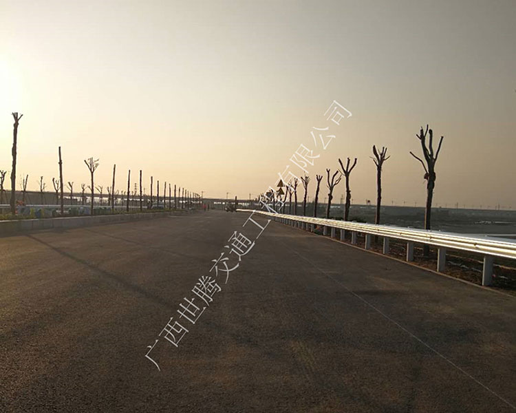 广东二级公路护栏
